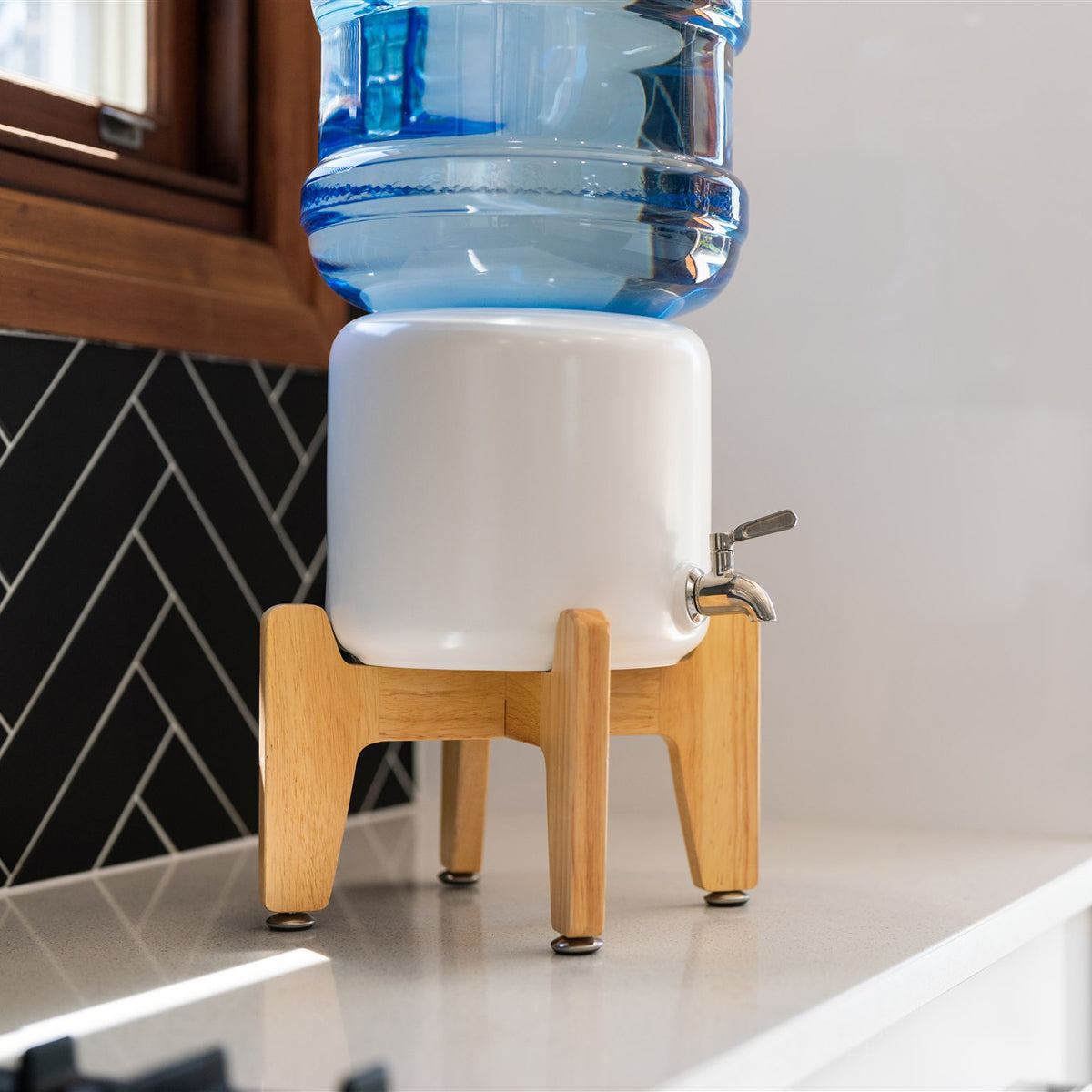 Premium Ceramic Dispenser – “Wonder Well - Lily” (Dispenser + 3 bottles)